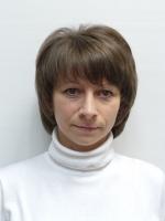  Стрижка модельная (женская), Укладка волос феном. Выполняется с обязательным применением укладочных средств или средств по уходу, расчёсок, брашингов. Так же в работе используется утюжок или диффузор.,