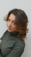 Стрижка модельная (женская), Вечерняя укладка. Это сложная укладка с применением укладочных средств, бигуди, щипцов, плойки, утюжка и т.д. Мастер работает без применения фурнитуры (шпильки, невидимки и т.д.) А так же формирования локонов при помощи брашинга по всей массе волос на дл, Стрижка модельная (женская), Вечерняя укладка. Это сложная укладка с применением укладочных средств, бигуди, щипцов, плойки, утюжка и т.д. Мастер работает без применения фурнитуры (шпильки, невидимки и т.д.) А так же формирования локонов при помощи брашинга по всей массе волос на дл,