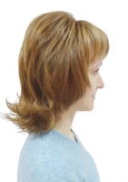  Стрижка модельная (женская), Окрашивание волос "Schwarzkopf" 1 тон IGORA ROYAL, Укладка волос феном. Выполняется с обязательным применением укладочных средств или средств по уходу, расчёсок, брашингов. Так же в работе используется утюжок или диффузор.,