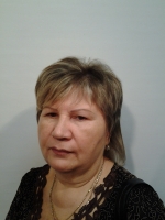  Стрижка модельная (женская), Укладка волос феном. Выполняется с обязательным применением укладочных средств или средств по уходу, расчёсок, брашингов. Так же в работе используется утюжок или диффузор.,